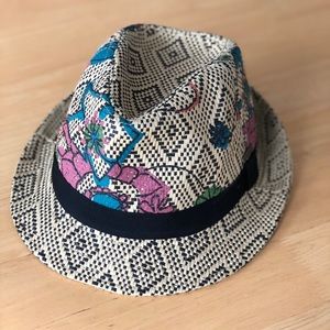 Roxy straw fedora